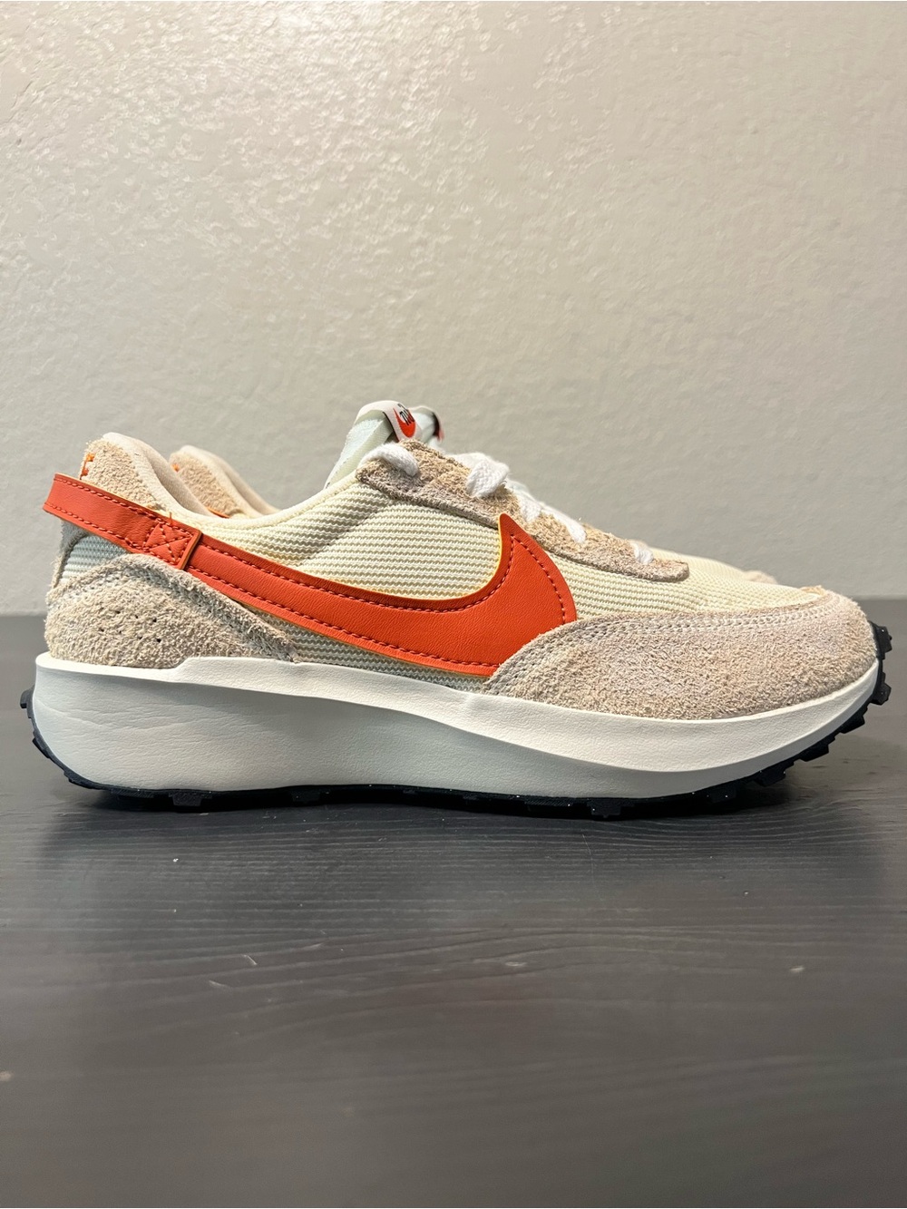 Nike Women's Waffle Debut Vintage 'Muslin Campfire Orange' Size 8
